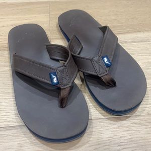 Men’s Vineyard Vines Flip Flops EUC